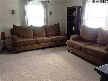 3rd image of 7323 Cliff Dr