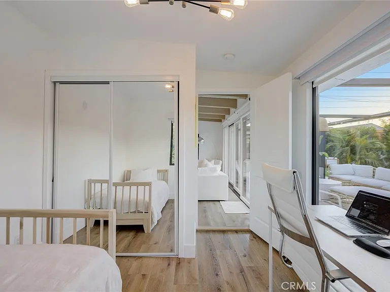 8161 Encino Ave — Photo 52