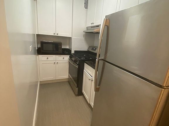 3rd image of 43-07 39th Pl #1D