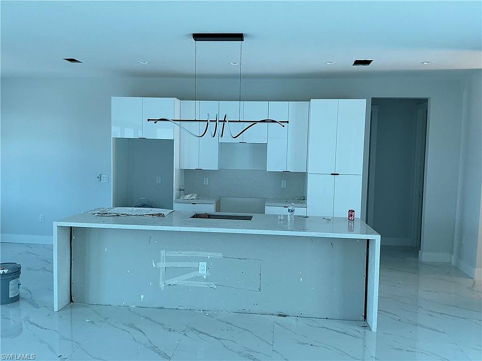 2nd image of 3111 Everglades BLVD N