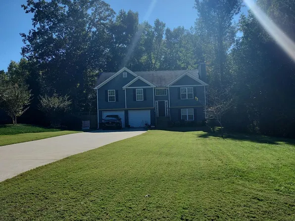 8771 Moss Hill Dr, Clermont, GA 30527