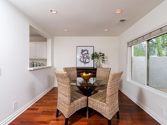5th image of 804 N Via Colinas