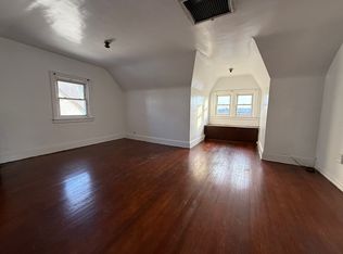 11935 195th St FLOOR 2, Saint Albans, NY 11412