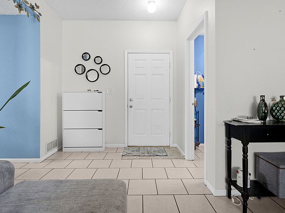3rd image of 3087 Rolling Knoll Ln