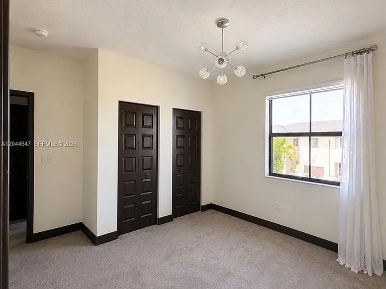 15668 NW 91st Ct — Photo 5