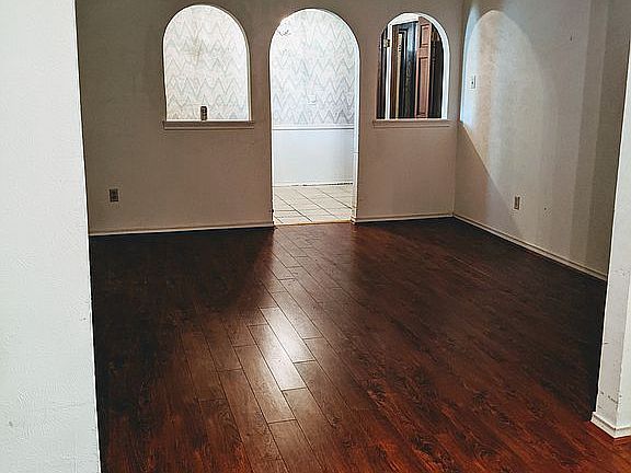 5th image of 9551 Millridge Dr