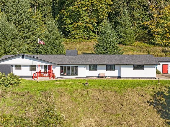 2nd image of 5426 Meeker Drive