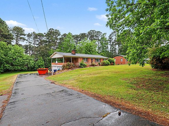 4th image of 1813 Carbonton Rd