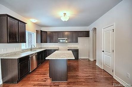 3rd image of 24018 Enclave Dr