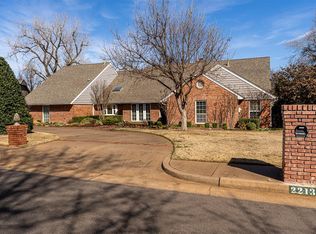 2213 Berryhill Ct, Edmond, OK 73034