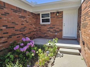 37971 Dor Sal Dr, Sterling Heights, MI 48312