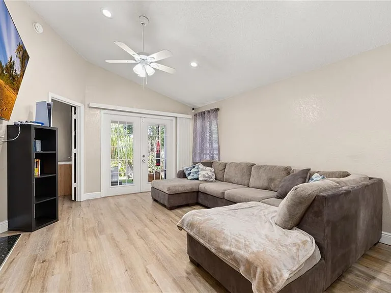 6613 Chantry St — Photo 11