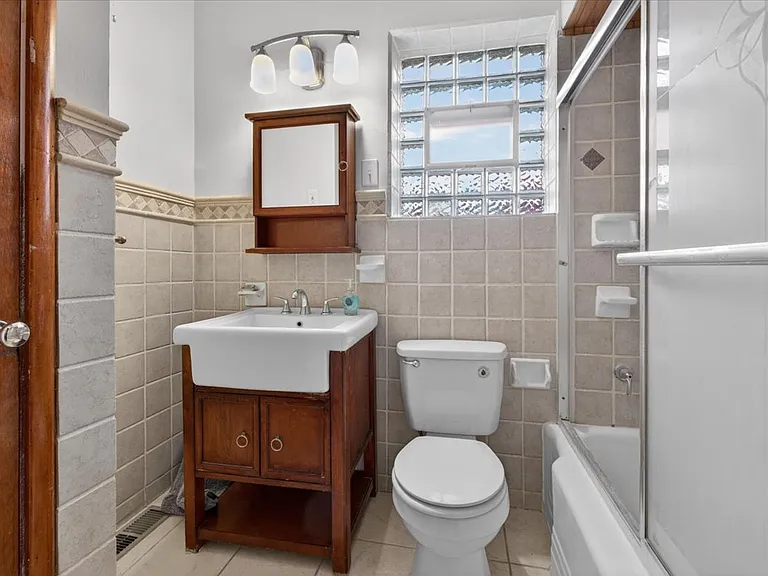 736 Dover Pl #1F — Photo 21