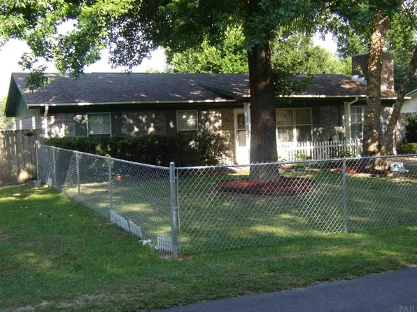 4465 Pine Villa Cir, Pace, FL 32571