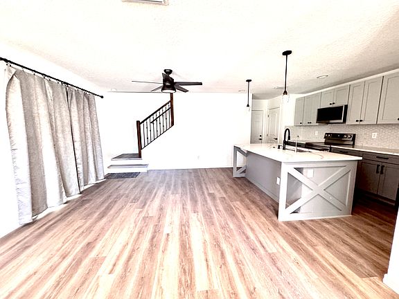 3rd image of 3412 Biltmore Way