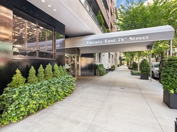 20 E 74th St #2G, Manhattan, NY 10021