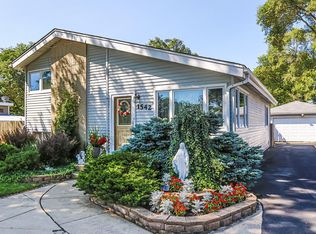 1542 Glen Ellyn Rd, Glendale Heights, IL 60139