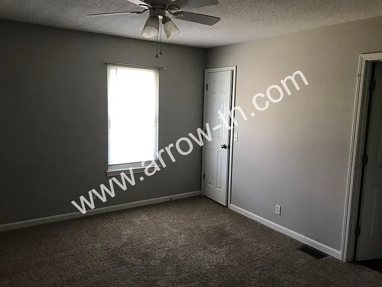 366 Clearwater Dr — Photo 8