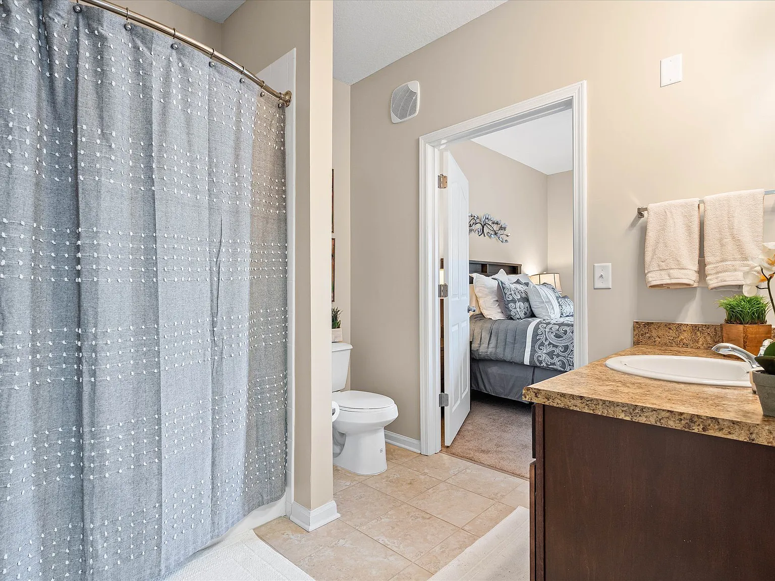 Cypress Cove Apartment Homes — photo 8