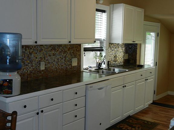 5th image of 3531 Avenue C