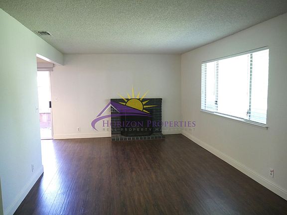 5th image of 5808 Shadow Creek Dr APT 1