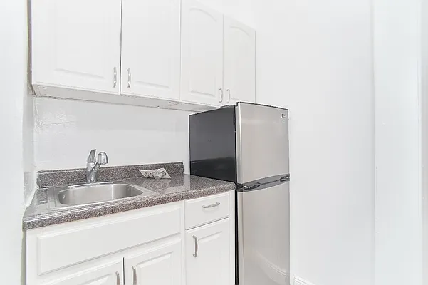 Rented by Living New York | media 10