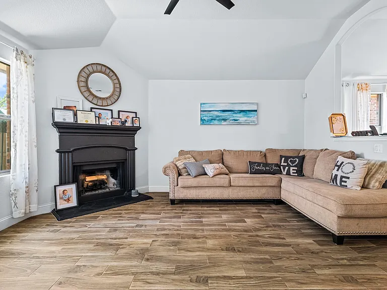 5540 Crestwood Dr — Photo 9