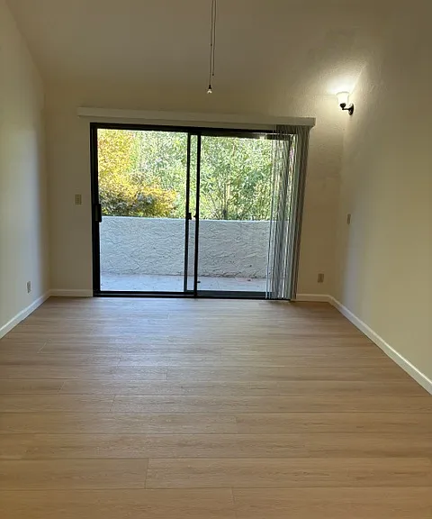 1818 Indian Creek Ct — Photo 4