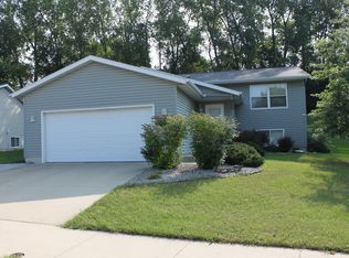 2724 Rose Dr SE, Rochester, MN 55904