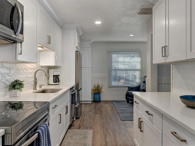 4094 S Eaton Ave — Photo 19