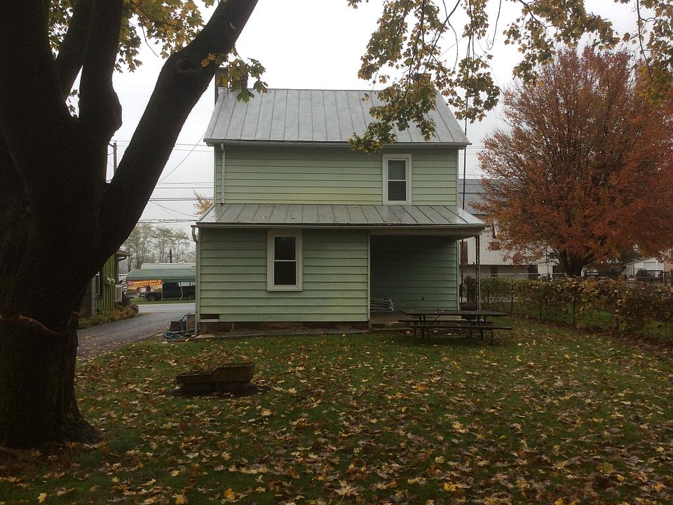 2nd image of 12 E 28th Division Hwy