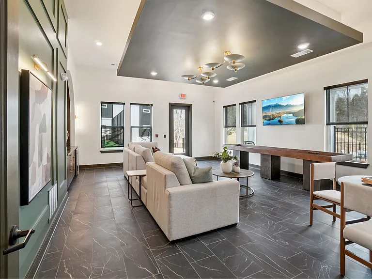 Arden Pines Luxury Apartments — Photo 39