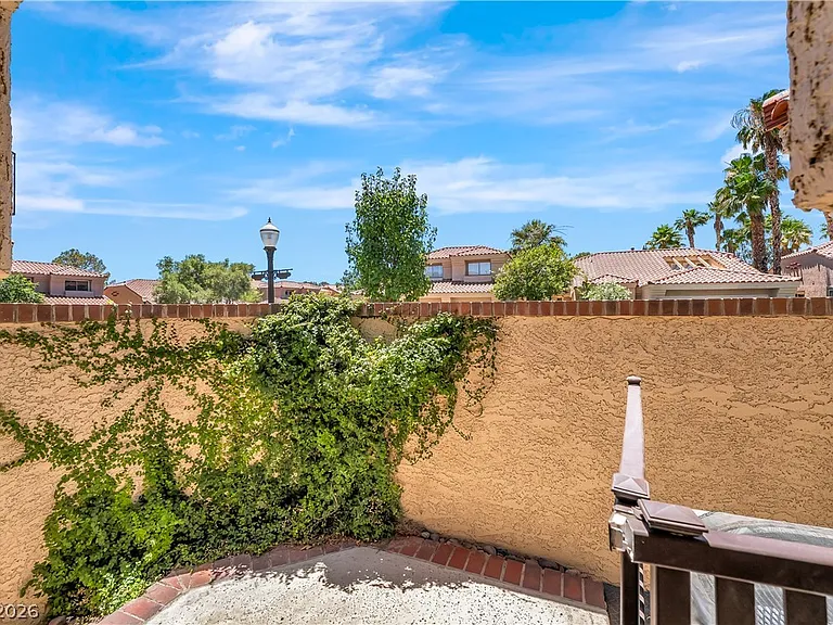 5142 Southern Hills Ln — Photo 24