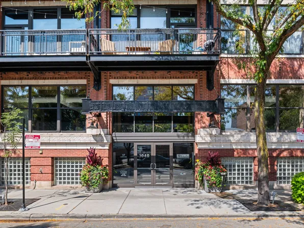 1040 W Adams St Unit 502, Chicago, IL 60607