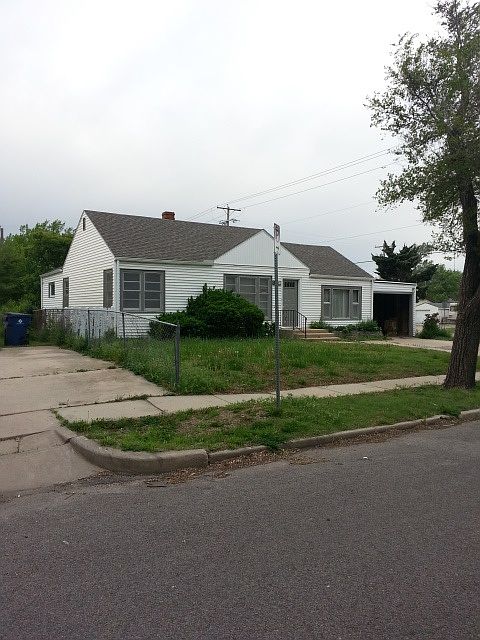 2nd image of 1751 N Lorraine Ave