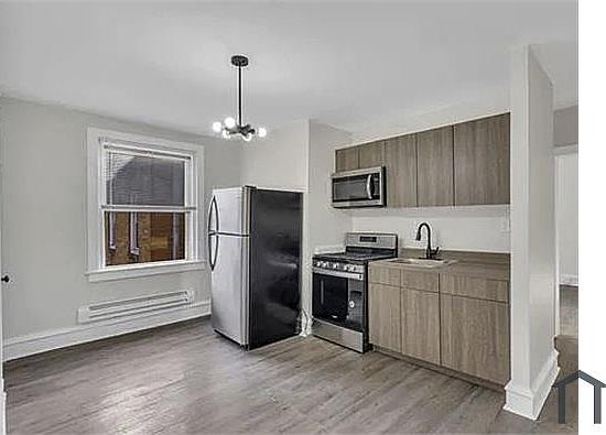 1st image of 6708 Oakley St #2