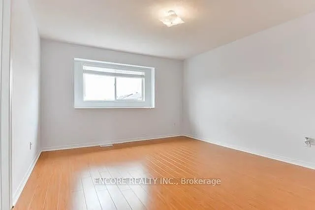 1006 Bur Oak Ave — Photo 13