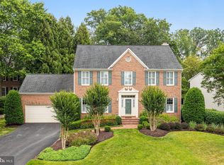 12702 Pond Crest Ln, Herndon, VA 20171