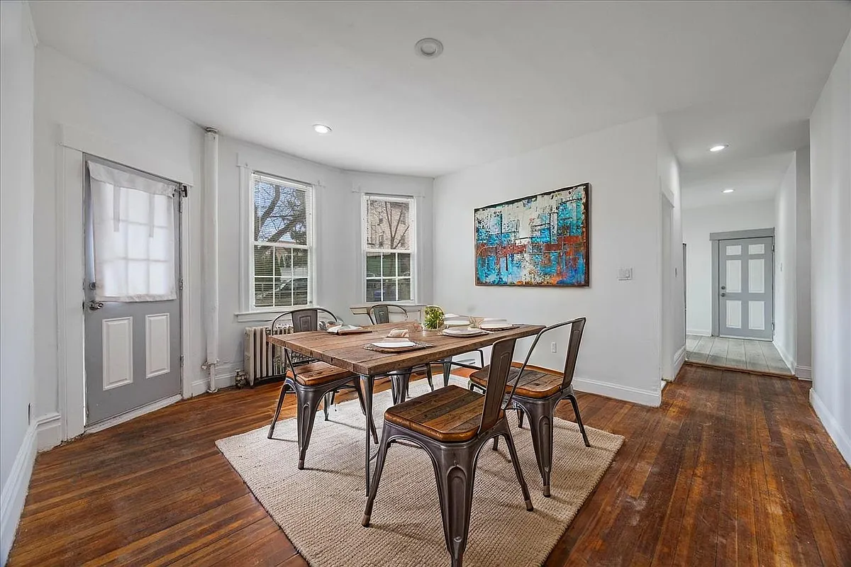Building Photo - 116 Hillside Ave #1