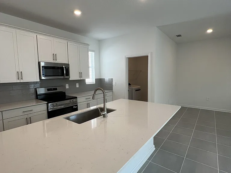 5653 Fiona Ln — Photo 23
