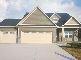 1115 Rosenthal Dr, Troy, OH 45373