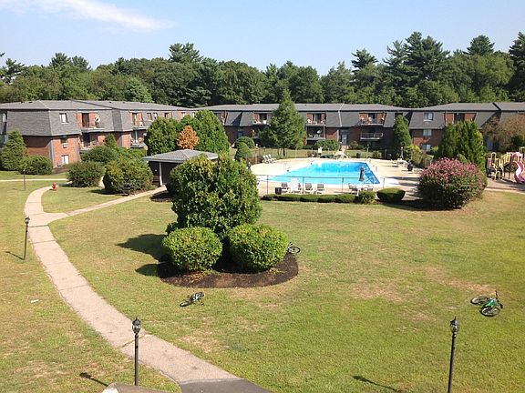 3rd image of 3-54 Stoneybrook Dr #3002