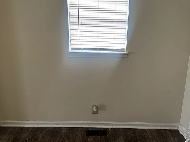 109 Holly Dr #1 — Photo 5
