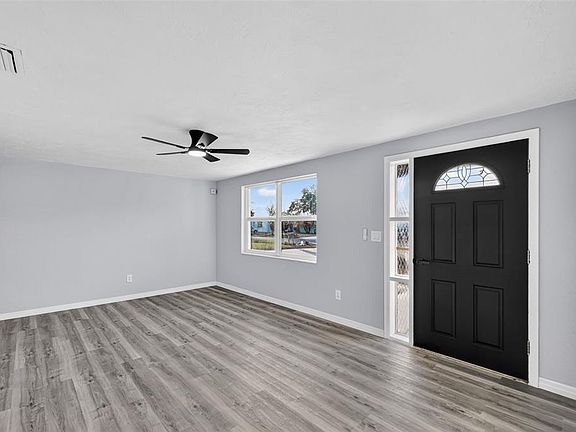 4th image of 4086 Arrowhead Ave