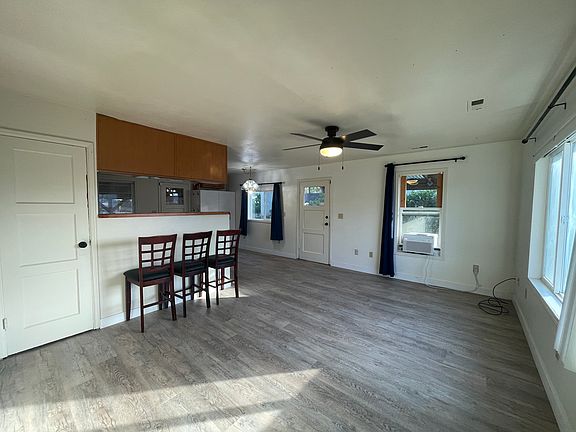 2nd image of 2621 Reid Ave #2621
