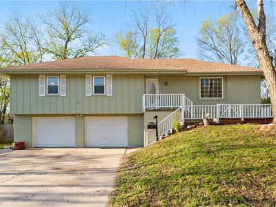 18103 E Cheyenne Dr, Independence, MO, 64056