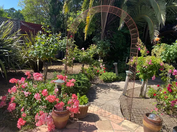 (undisclosed Address), Novato, CA 94947