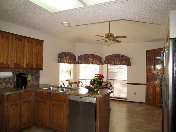 5th image of 2117 Brabant Dr