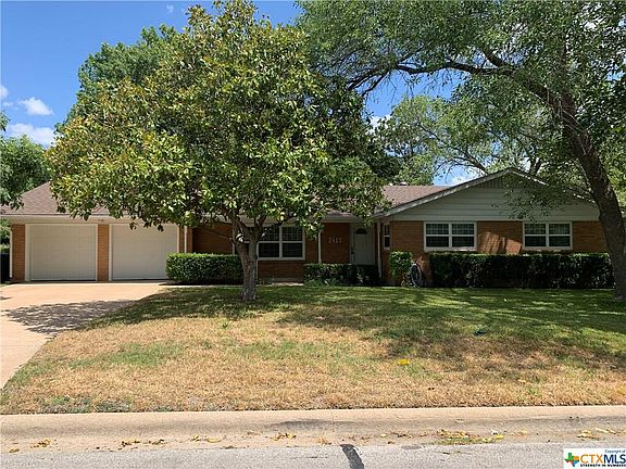2nd image of 2413 Birdcreek Dr