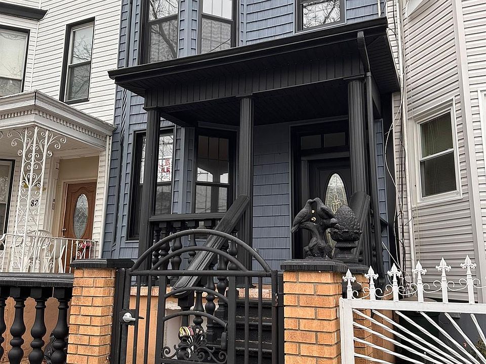 1st image of 80 Autumn Avenue